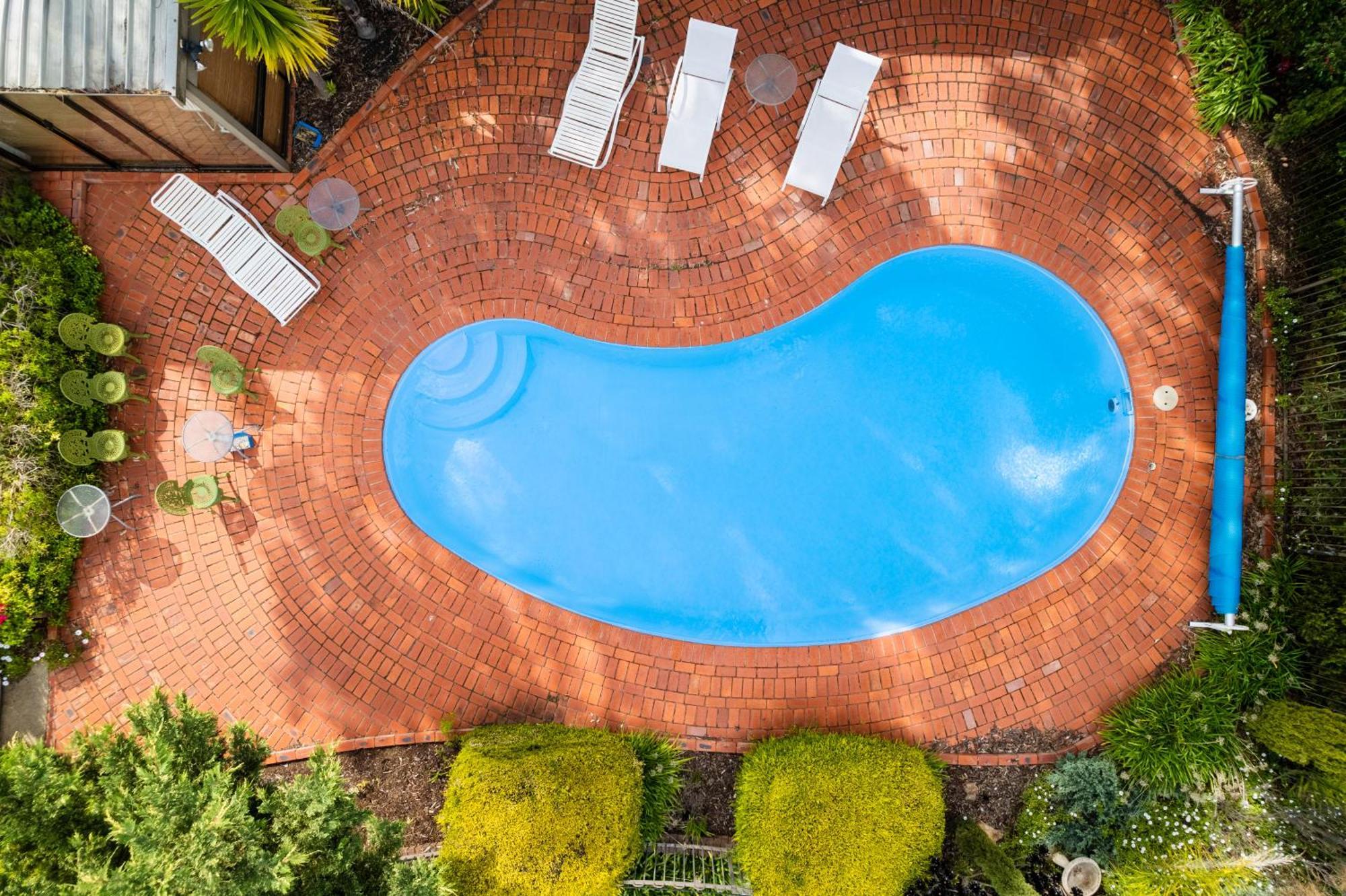 Bristol Hill Motor Inn Мэриборо Экстерьер фото